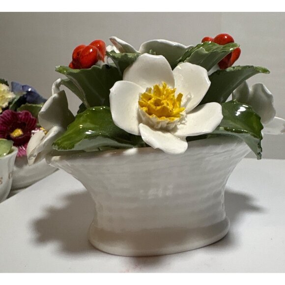 Aynsley December Christmas Rose Floral Arrangement Fine Bone China 3.25" Tall - Picture 4 of 7